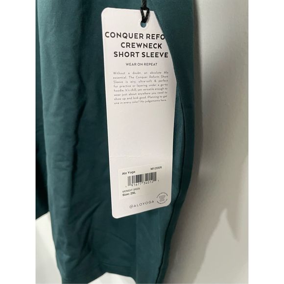 ALO Yoga Men’s Conquer Reform Crew Neck Short Sleeve 2XL XXL M1205R Green NWT - Picture 3 of 6